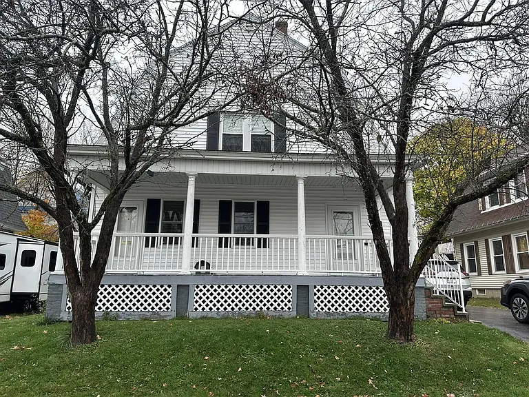 7 Curtis St — Photo 1