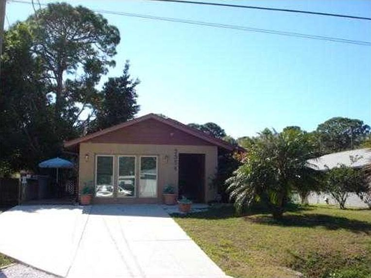 1st image of 2354 Eugene St