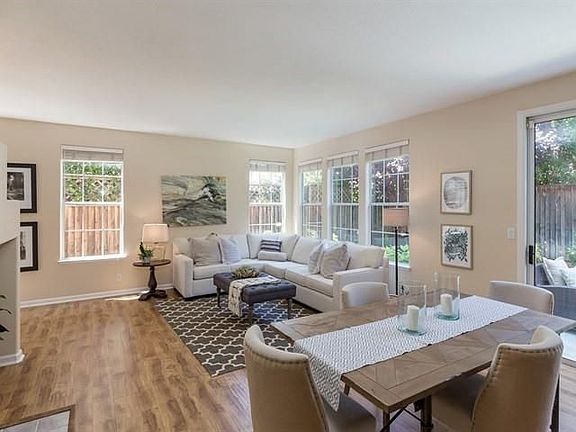 2nd image of 5562 Farmhouse Ct