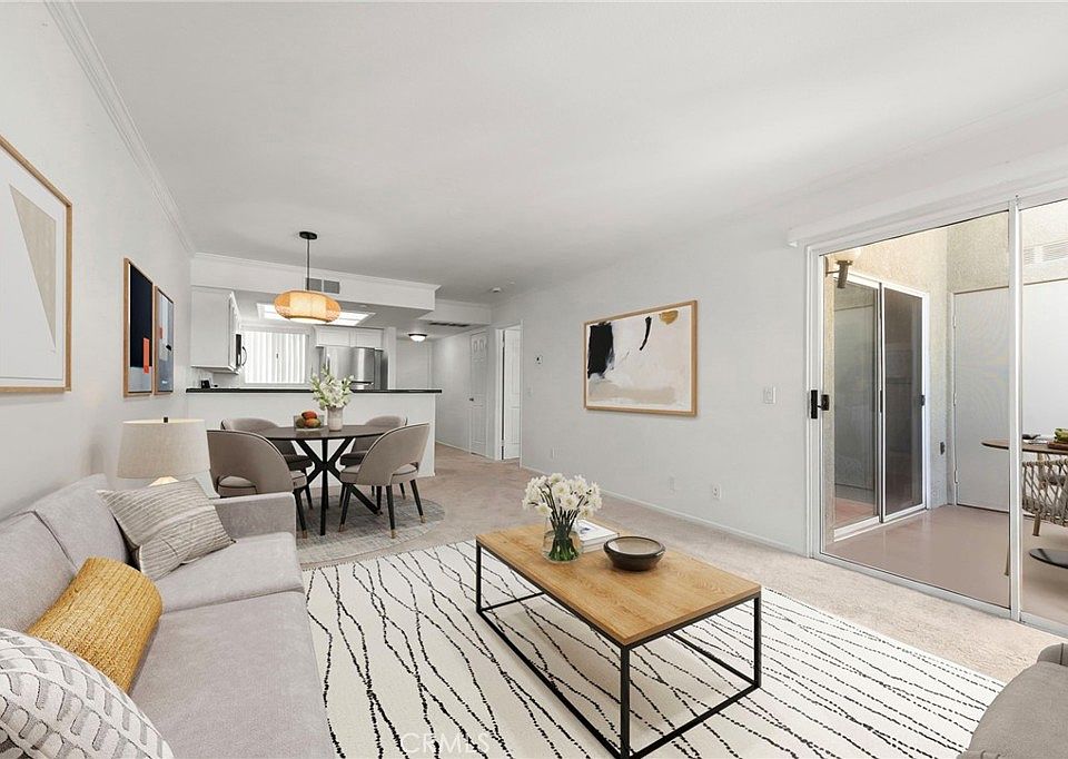 1st image of 3440 Hathaway Ave APT 323