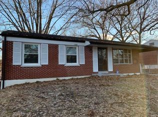 1722 Dowd Dr, Saint Louis, MO 63136