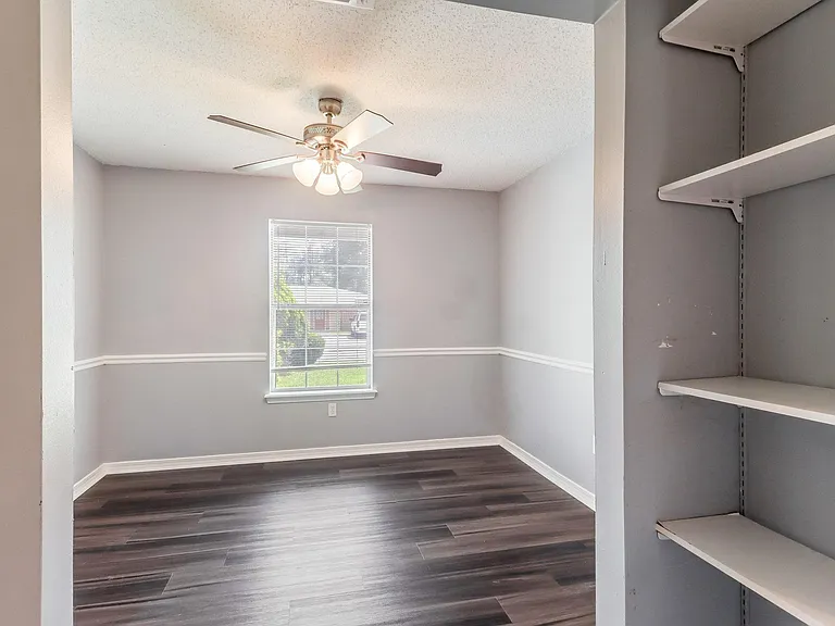 14160 Maple Ct — Photo 11