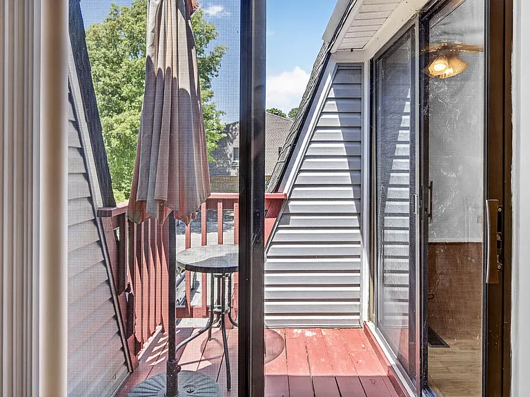 208 Finley Forest Dr — Photo 30