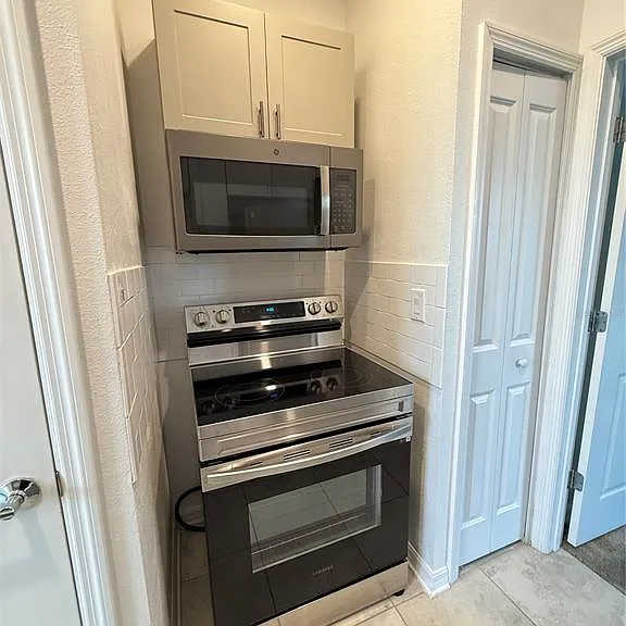 2002 Myrtle Pine St #1 — Photo 8