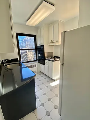 Rented by Olympia House Delaware LP | media 35