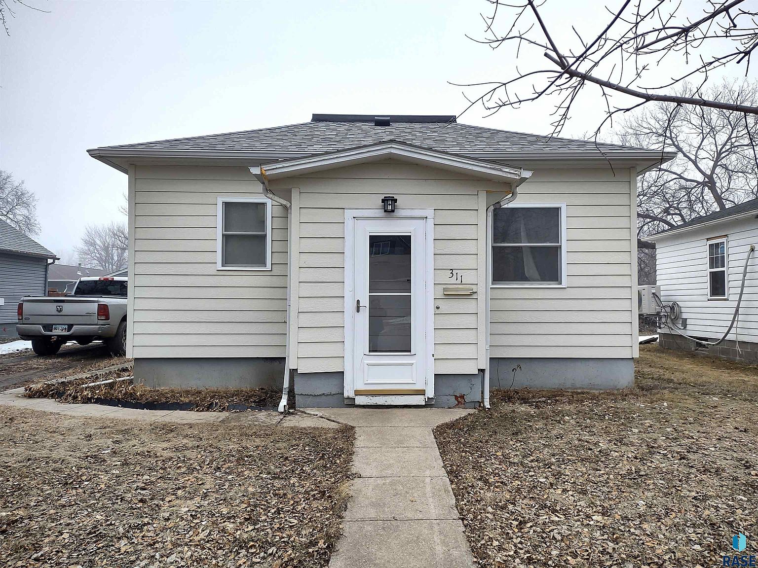 311 E 6th St, Miller, SD 57362 MLS 22400956 Zillow