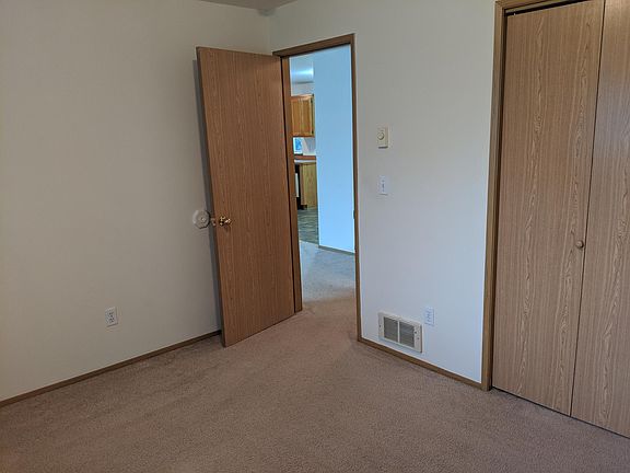 2nd image of 15476 Hilding Dr SE #A