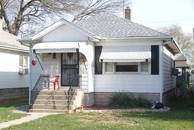 1st image of 497 Hirsch Ave