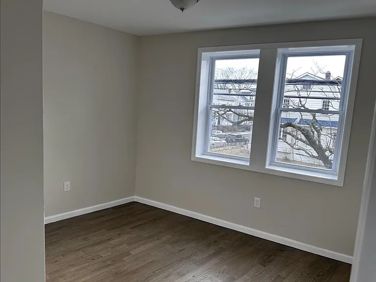 946 18th Ave #5D — Photo 2