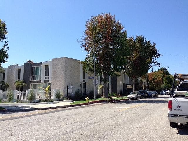 Front - Corner bldg.