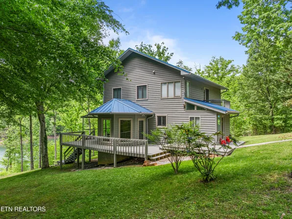 236 Norris Shores Ln, Sharps Chapel, TN 37866