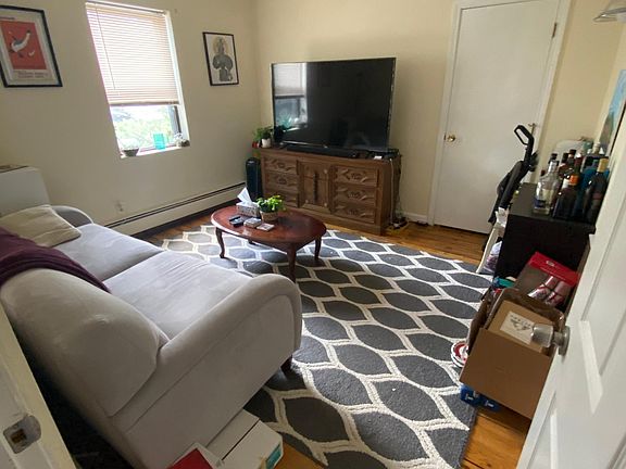 Living room or 3rd bedroom