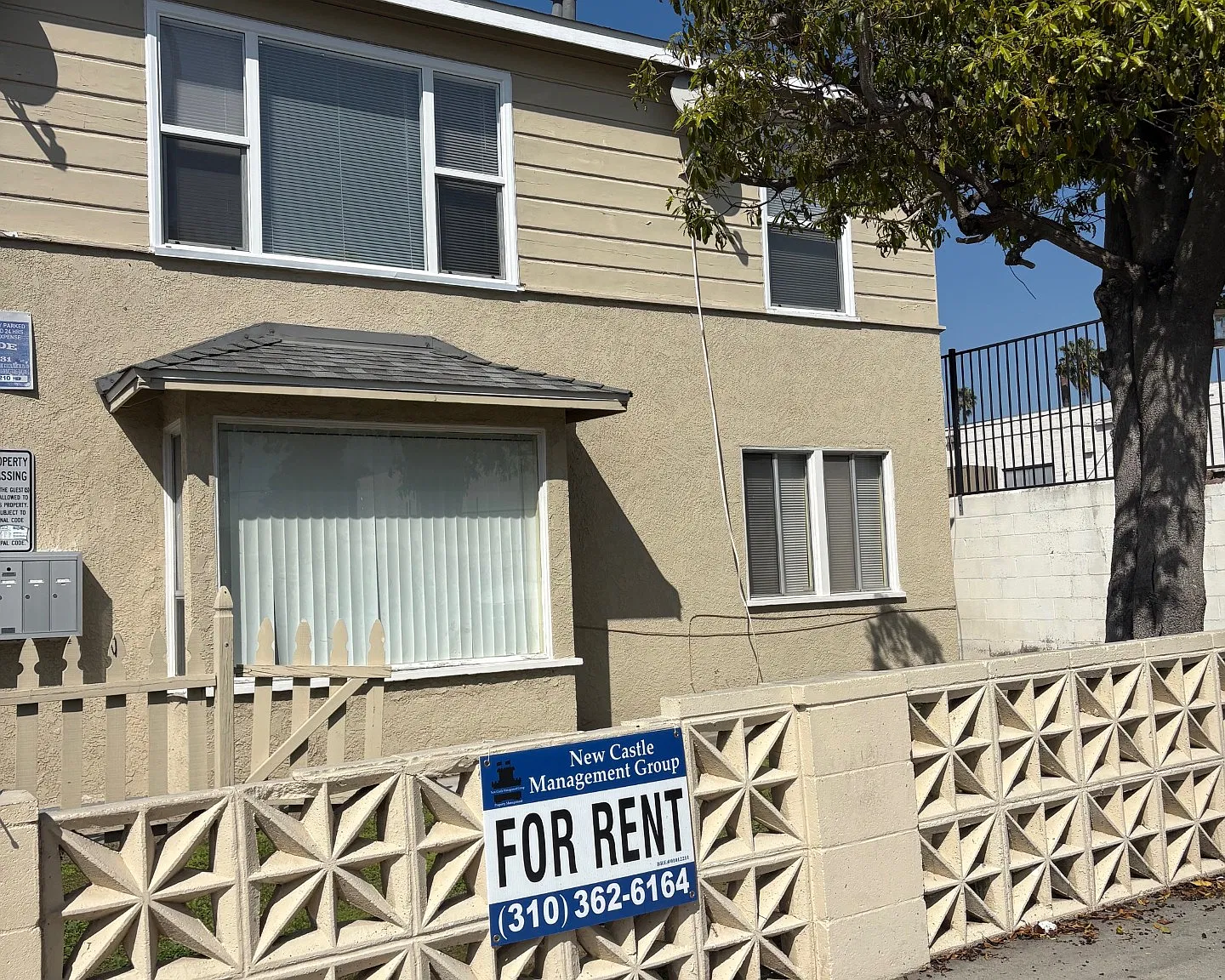 1 bed, 650 sqft, $1,900 — Photo 2