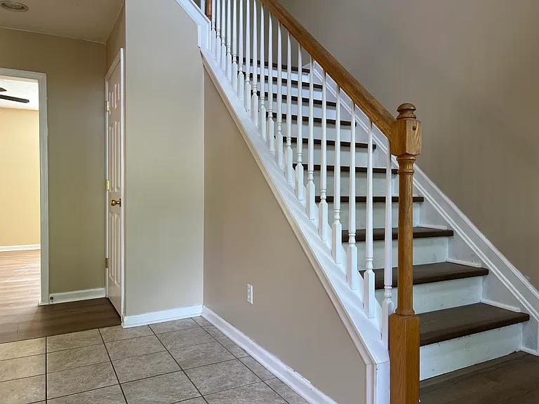3885 Winthrop Dr — Photo 23