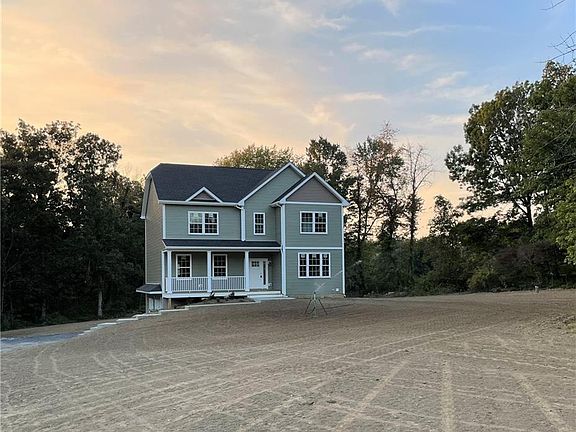 3rd image of 5 Kailynn Ct