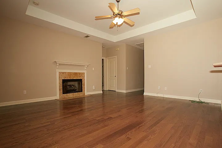 8 Village Way — Photo 4