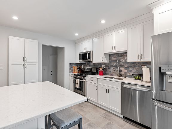 2nd image of 240 Arrowood Way #240