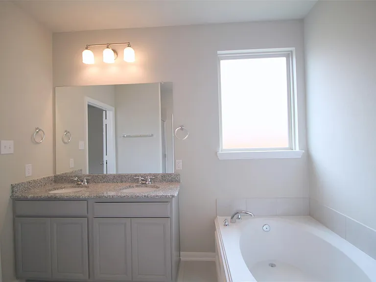 26018 Windy Pr — Photo 16
