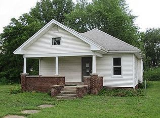 710 W Main St, Casey, IL 62420
