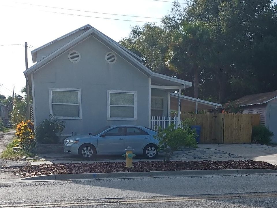 Off street parking in paved driveway