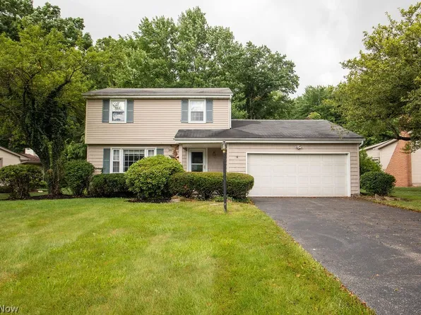 4339 Timberbrook Dr, Canfield, OH 44406