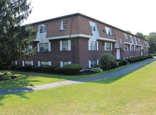 55 Brook St APT 3, Acton, MA 01720