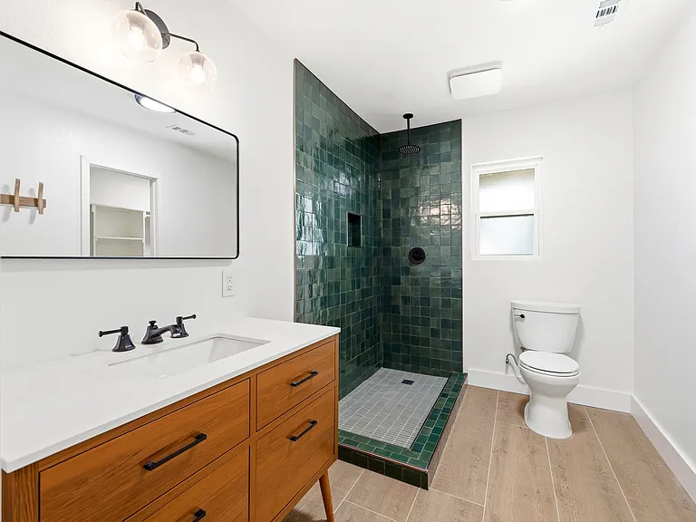 627 Francks Cir — Photo 12