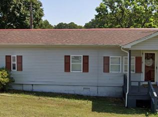 208 Wesley Chapel Rd, Sparta, TN 38583
