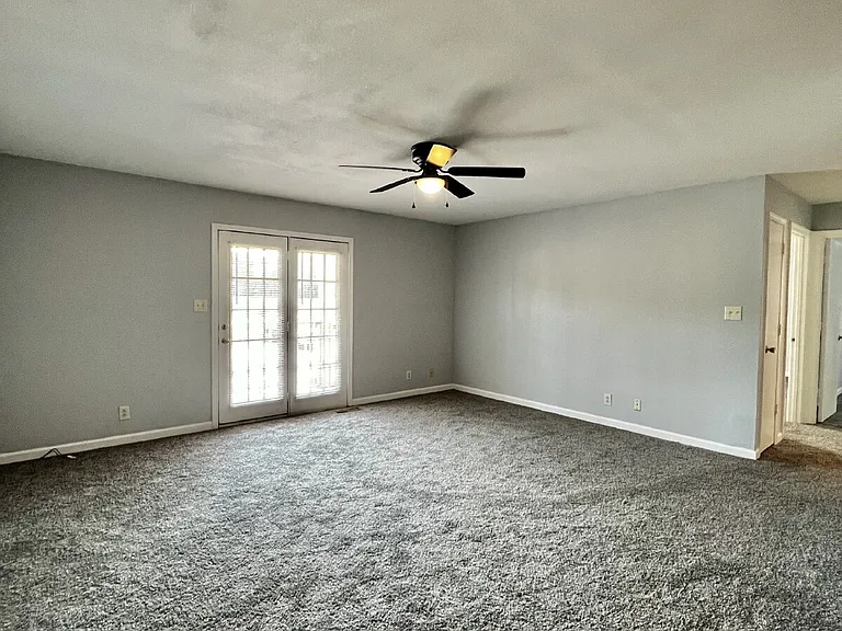 2 bed, 1.0 bath, 980 sqft, $925 — Photo 8