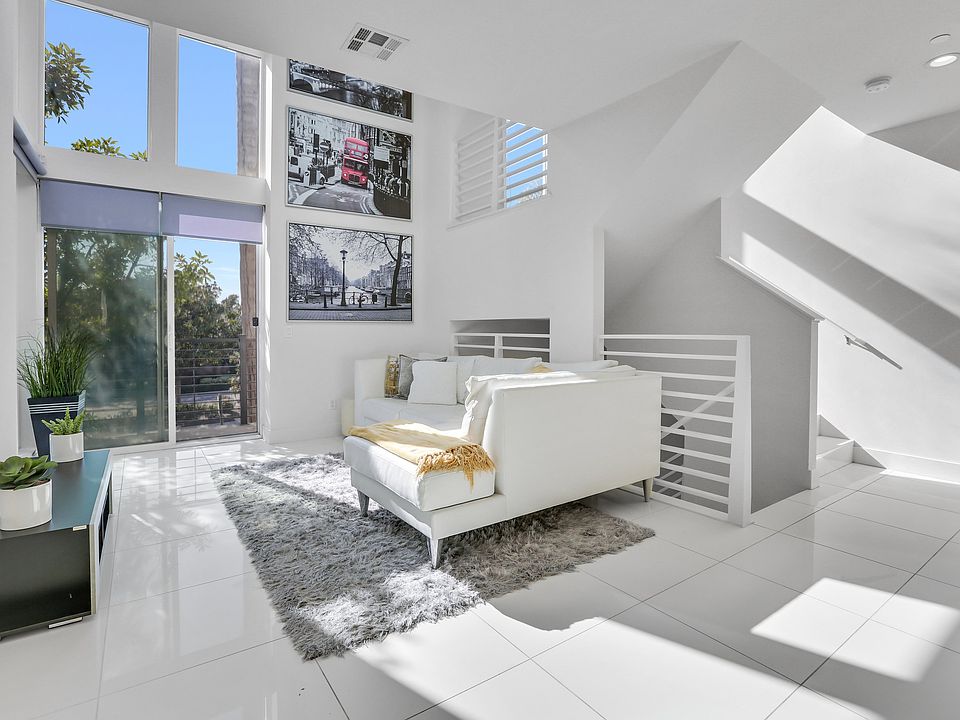 1st image of 7814 Civita Blvd