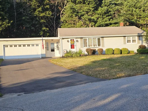 20 Bolduc Street, Lewiston, ME 04240