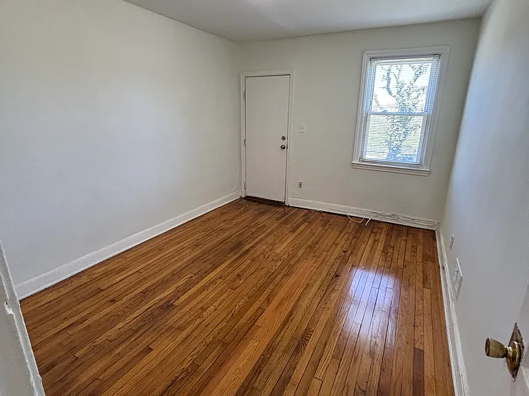 29 Elsmere Blvd #B — Photo 5