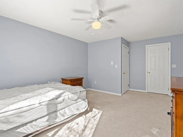 132 English Village Rd #304 — Photo 24