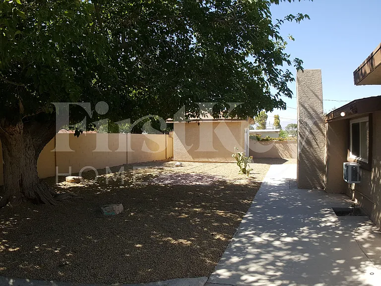 913 Date St — Photo 20