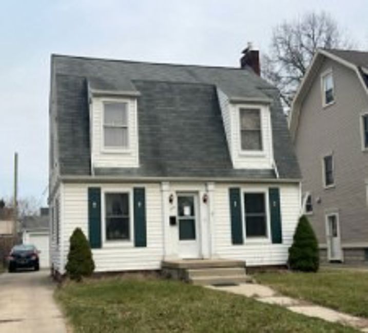 2nd image of 444 Borgess Ave