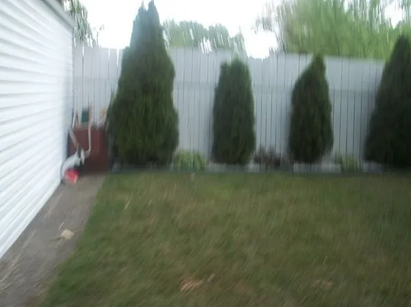 6746 Minock St, Detroit, MI 48228