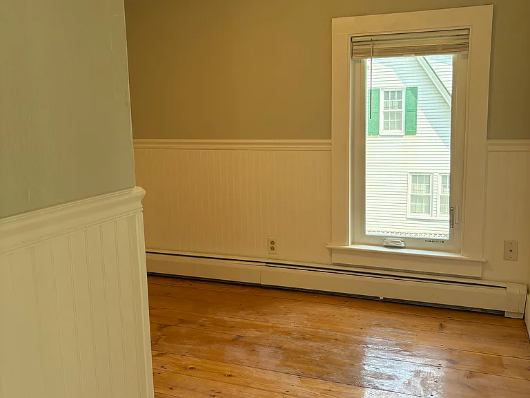 301 Maine St #2 — Photo 9