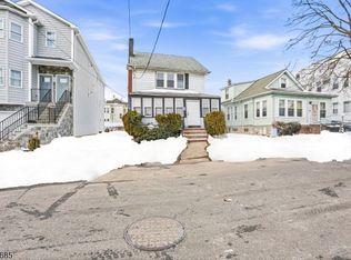 338 E 19Th St, Paterson City, NJ 07524