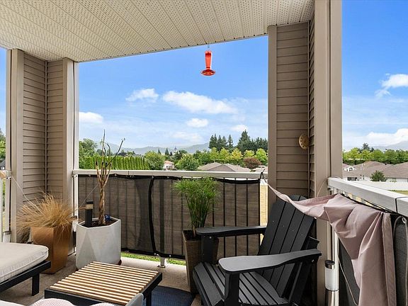 2nd image of 9165 Broadway St #305