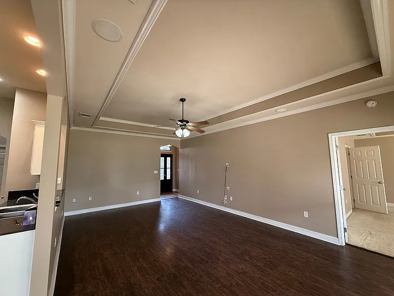 3283 Grand Lake Dr — Photo 2