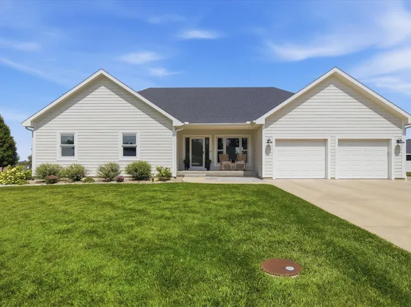 208 Trail Dr, Overbrook, KS 66524