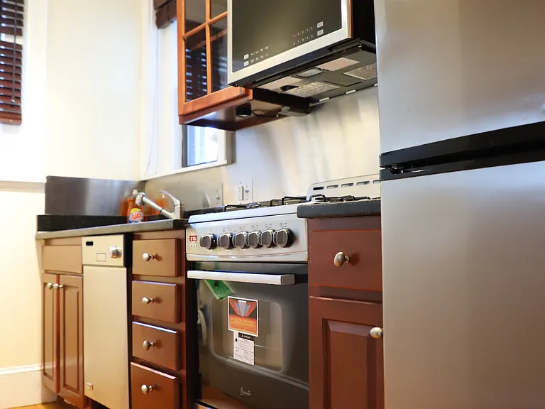 75 Burbank St #401 — Photo 4