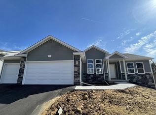 942 Margarets Way, Belleville, WI 53508
