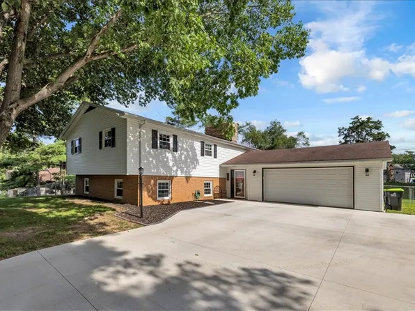 1525 Moorwood Dr, Decatur, IL 62521