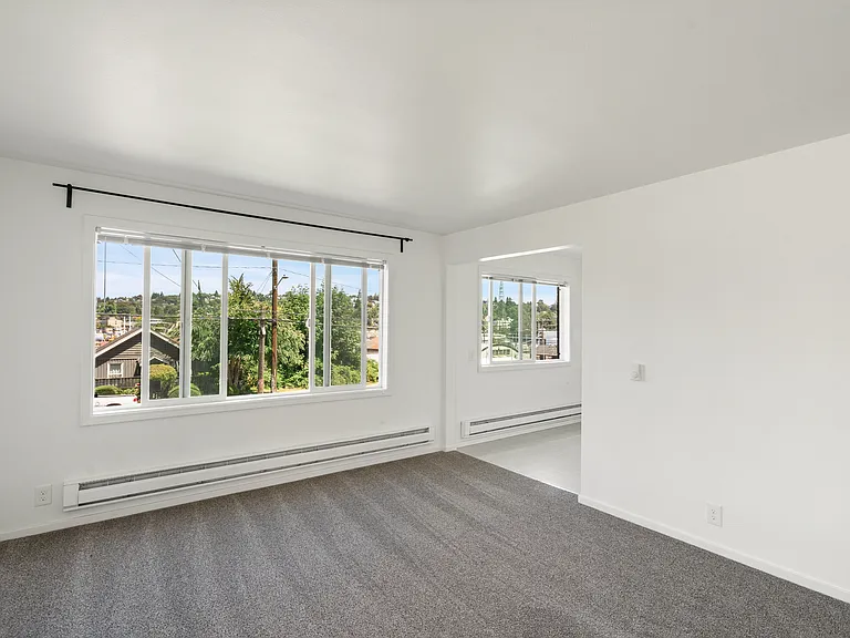 625 W Nickerson St #1 — Photo 2
