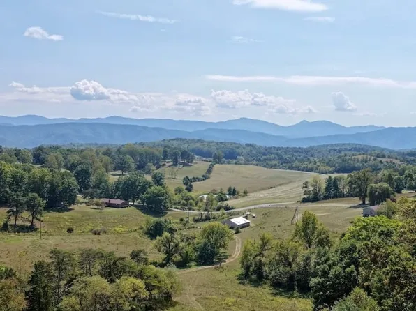576 Alpine Rd, Buchanan, VA 24066
