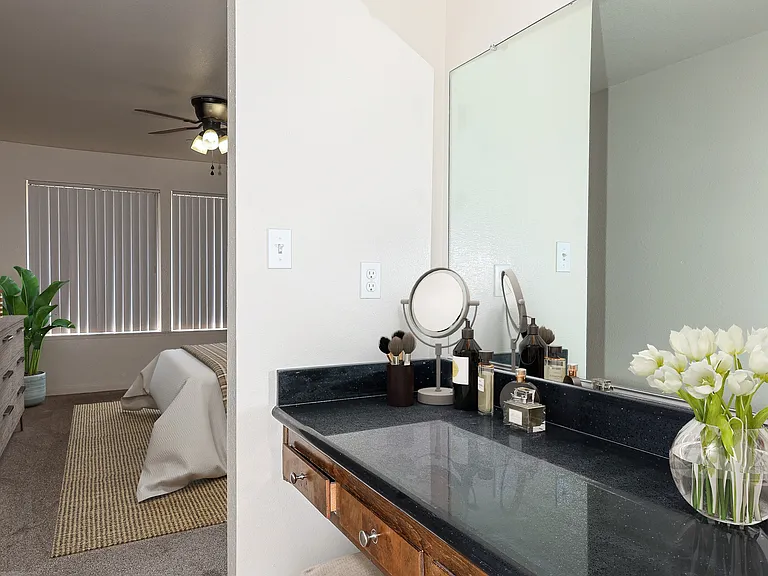 2x1 Vanity