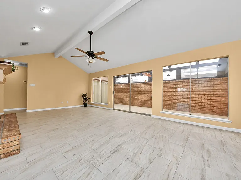 3935 Heathersage Dr — Photo 23
