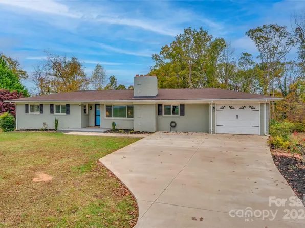 690/684 Chimney Rock Rd, Rutherfordton, NC 28139