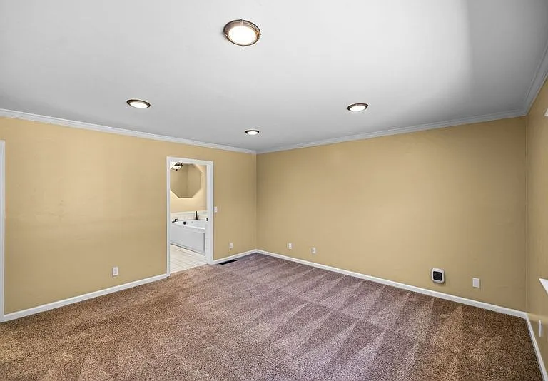8 Shepherds Pl — Photo 40